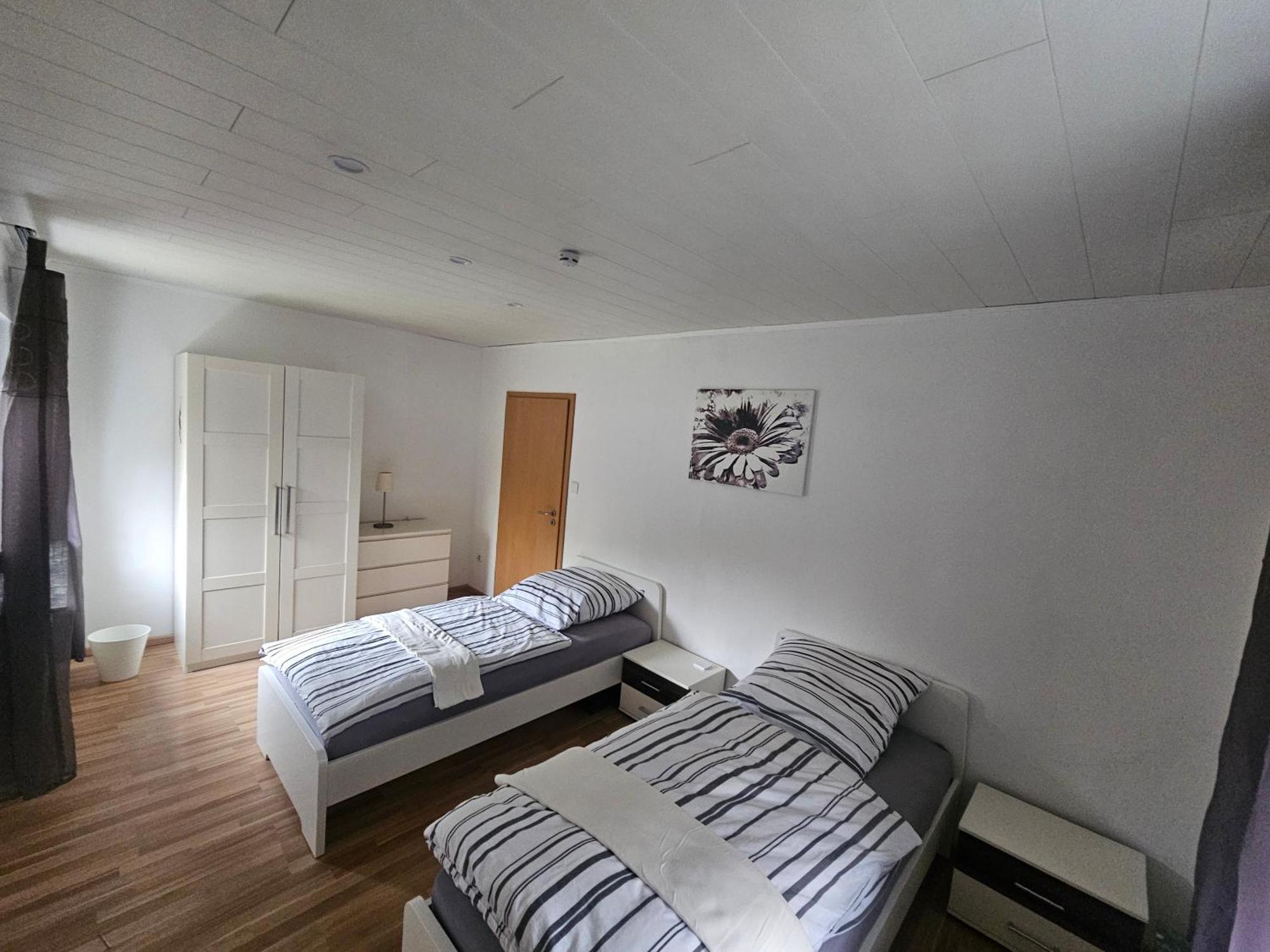 Lenny'S Ferienwohnung Cassel Extérieur photo